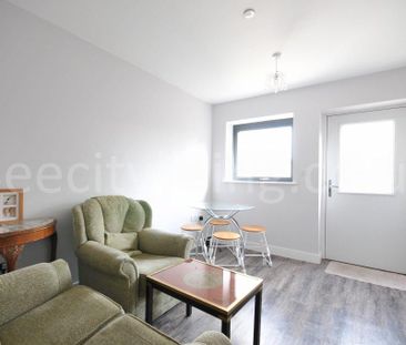 4 bedroom house to rent - Photo 2