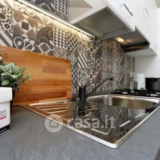 Bilocale in Affitto in Via Luigi Pasteur 2 a Milano - Foto 1