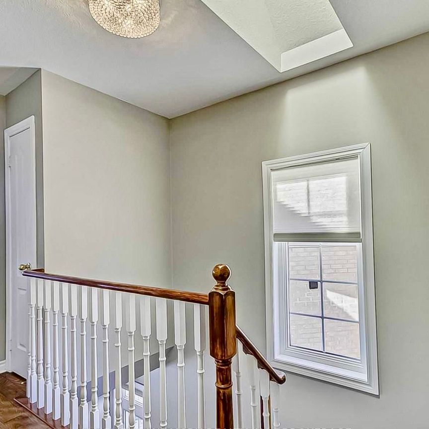 For Lease - 38 Burgon Place, Aurora, Ontario - Photo 1