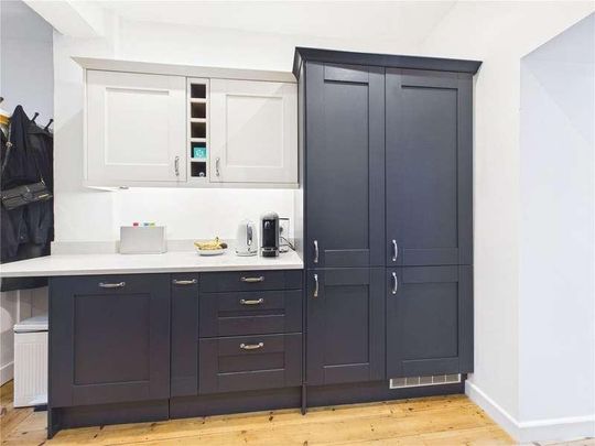 Albion Place, Exeter, Devon, EX4 - Photo 1