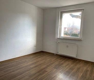 2-Zimmerwohnung im Erdgeschoss mit Balkon - Photo 1