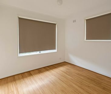 FANTASTIC HOME IN PRIME LOCATION - Photo 3