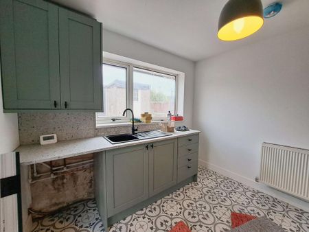 2 bedroom bungalow to rent - Photo 3