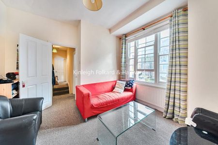 4 bedroom terraced house to rent - Photo 2