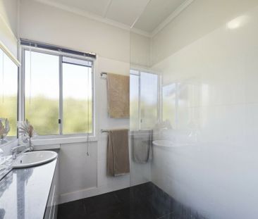29 Oliver Street, Kedron QLD, Belconnen - Photo 5