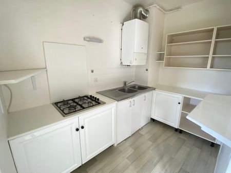Location Appartement 2 pièces 48m² ORLEANS 45000 - Photo 4