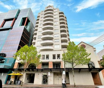 Spacious apartment with stunning features - Photo 5