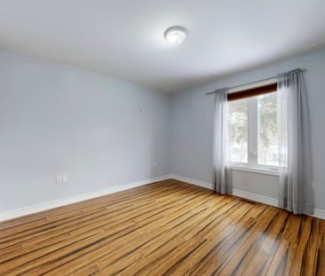 For Lease - 218 Main Street, Newmarket, Ontario - Photo 3