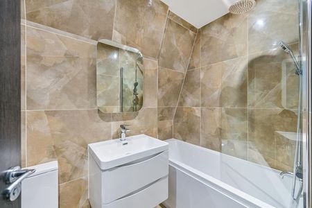 Caversham Road, Reading, RG1 7EB - Photo 2