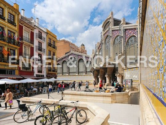 València, Valencian Community 46001 - Photo 1