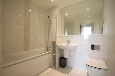 West Plaza, Town Lane, Stanwell,TW19 - Photo 5