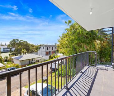 Low-Maintenance Living in a Great Location - Photo 4