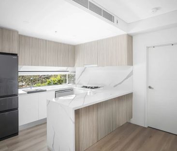 Spacious Comfort with Style and Convenience - Photo 3