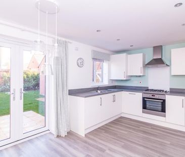 3 bedroom semi-detached house to rent - Photo 1