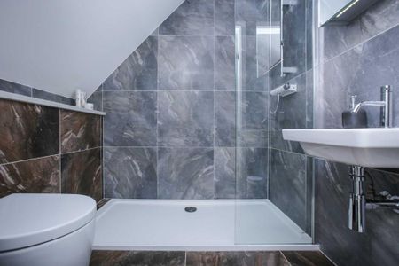 3 bedroom apartment to rent - Photo 3