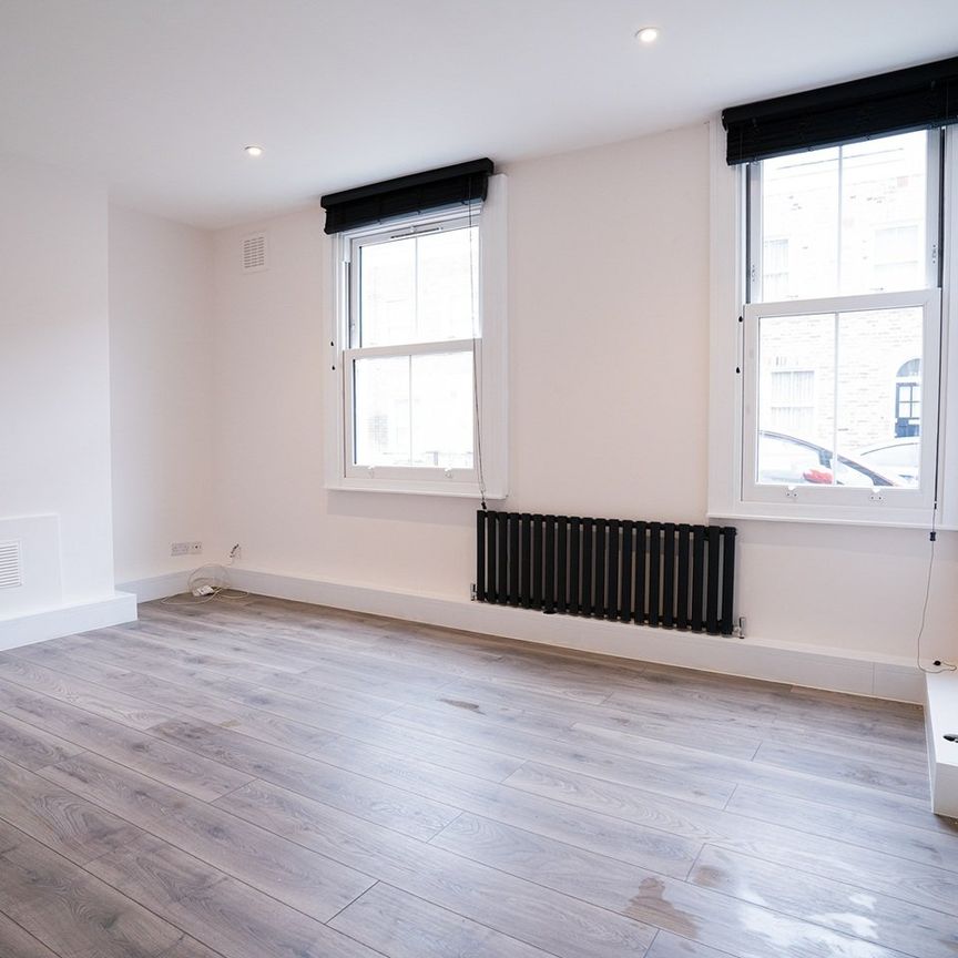 1 Bed Flat, Smyrks Road, SE17 - Photo 1