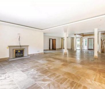 4 bedroom detached house to rent - Photo 2