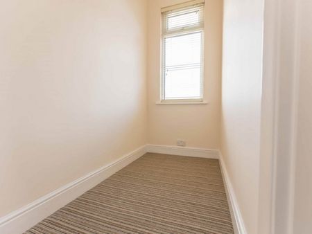 2 Bedroom House For Rent - Photo 2
