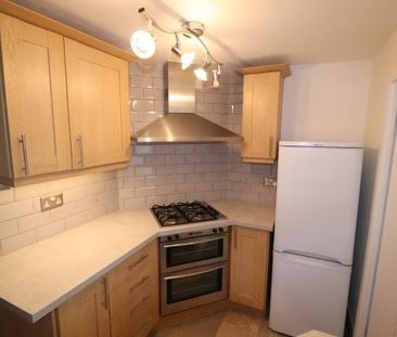 CENTRAL BRENTWOOD, Property for rent - Photo 3