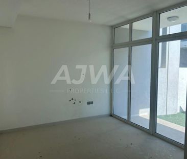 3 Bedroom Town House with lawn and Balcony - Photo 6