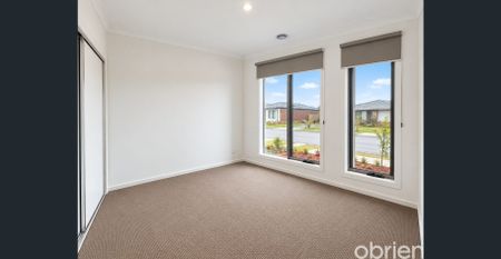 Brand New Living in a Convenient Clyde Location - Photo 5