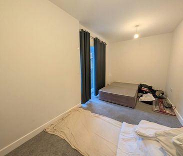 Flat to rent on - Photo 3