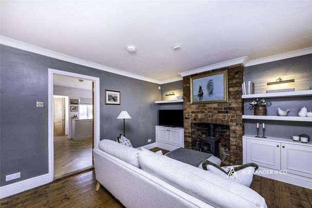 2 bedroom terraced house to rent - Photo 1