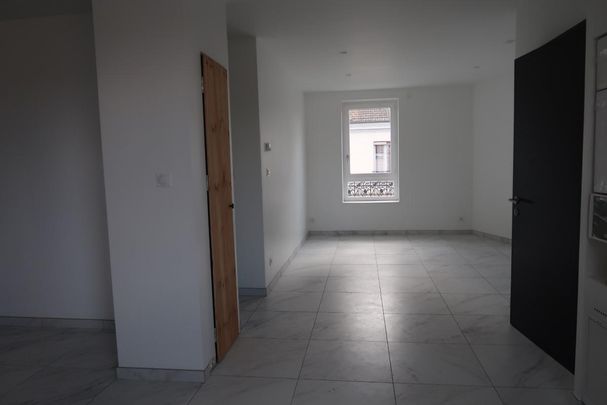Appartement Le Chambon-Feugerolles - Photo 1