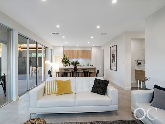 Open the Door To Refined Executive Living - Photo 1