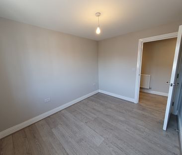 2 BEDROOM APARTMENT to Let in Epsom – Ready to Move in! - Photo 1