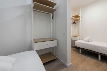 Carrer de Pelai, Barcelona, Catalonia 08001 - Photo 3