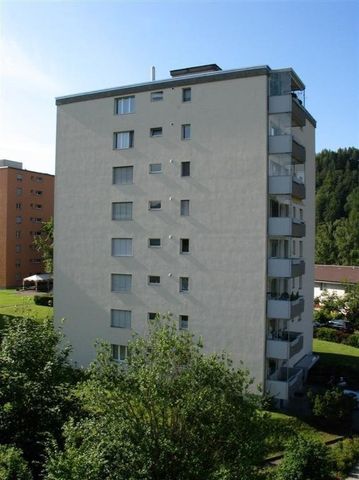 Ruhige Lage in einem gepflegten Wohnquartier mit viel Grün - Foto 3