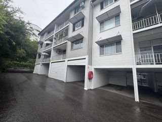 Unbeatable Strand Location - Photo 5