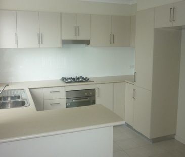 Neat and tidy Unit - Photo 5