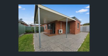 Easy Living in Welland! - Photo 4