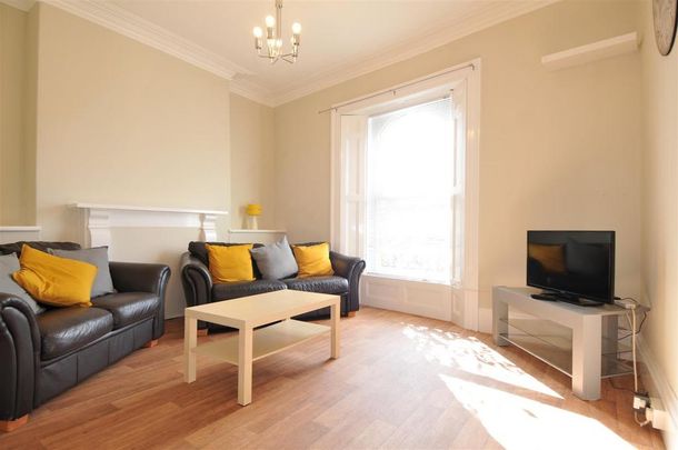 5 bedroom house to rent - Photo 1