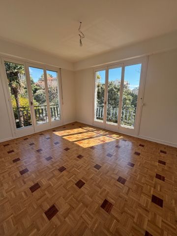 Location Appartement 4 pièces 100m² NICE 06000 - Photo 2