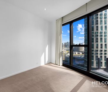 OVERSIZED EXECUTIVE APARTMENT IN THE HEART OF SOUTHBANK - UNFURNISHED - Photo 6