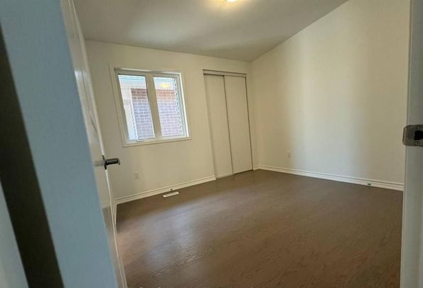 For Lease - 77 Suzuki Street, Barrie, Ontario - Photo 1