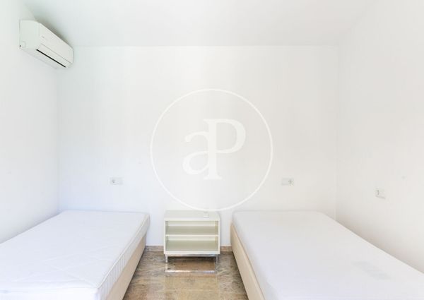 House for rent in Cala San Vicente