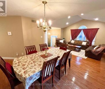 531 AMBLESIDE DRIVE - Photo 5