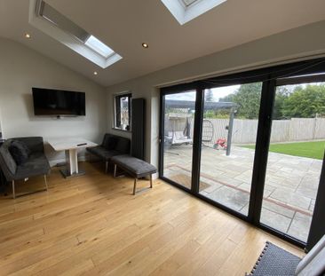 4 bedroom end of terrace house to rent - Photo 6