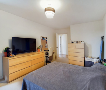 Warton Road, London, E15 - Photo 6