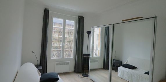 Paris XVème : studio de 15.67m2 - Photo 2