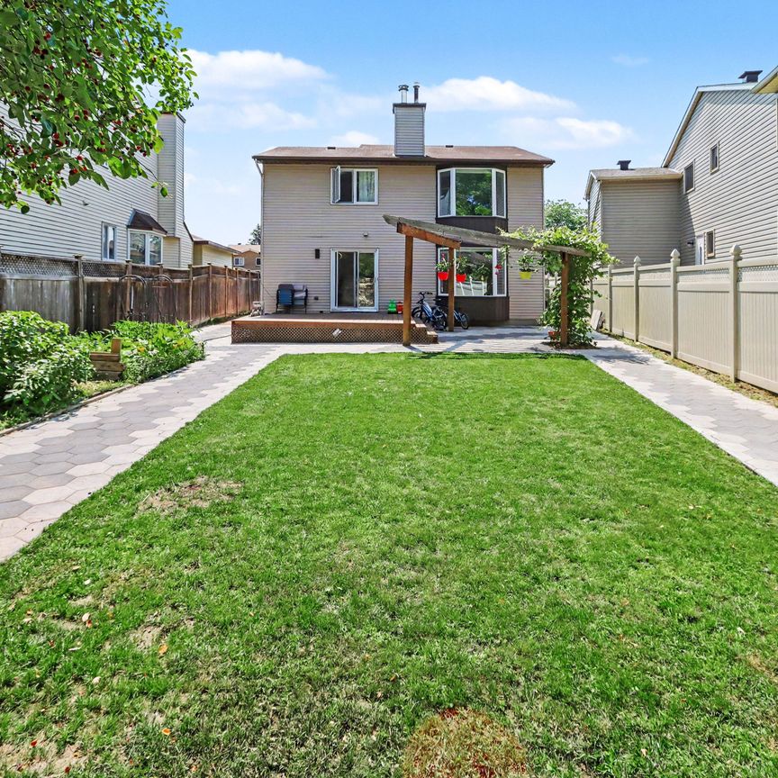For Lease - 383 Viewmount Drive, Cityview - Parkwoods Hills - Rideau Shore, Ontario - Photo 1