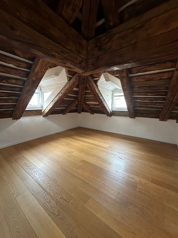 SION, magnfique 3,5 pièces aux combles - vieille ville - Photo 3