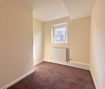 Burnsall Grove, Oldham, OL2 - Photo 1