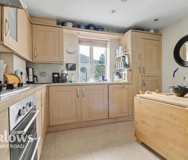 2 bedroom apartment to rent - Photo 6