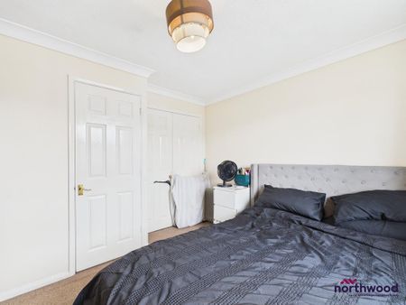 2 bedroom end of terrace house to rent - Photo 4