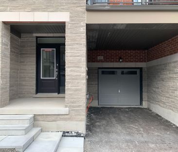 For Lease - 63 Blick Crescent, Aurora, Ontario - Photo 5